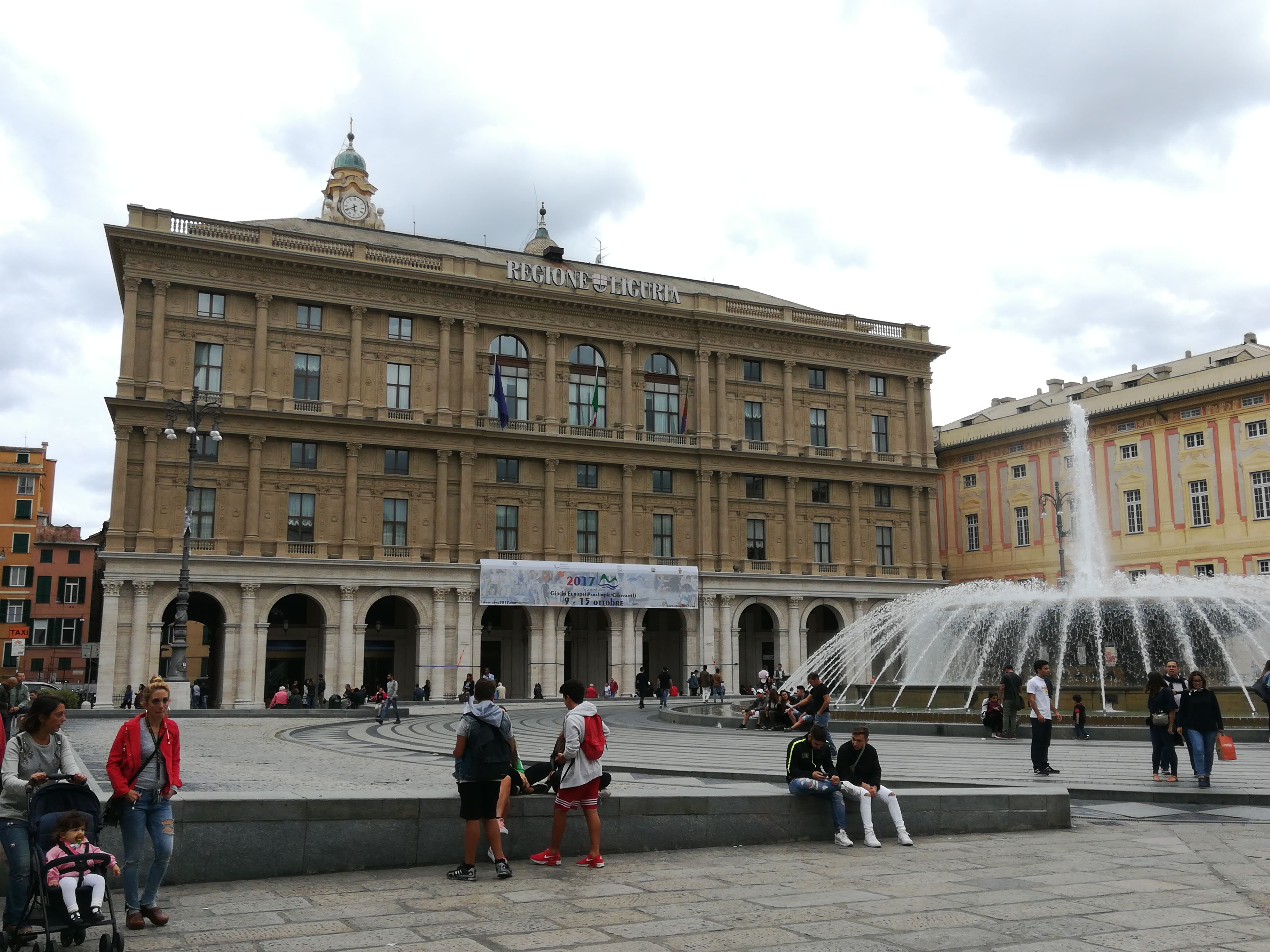 PIAZZA DE FERRARI